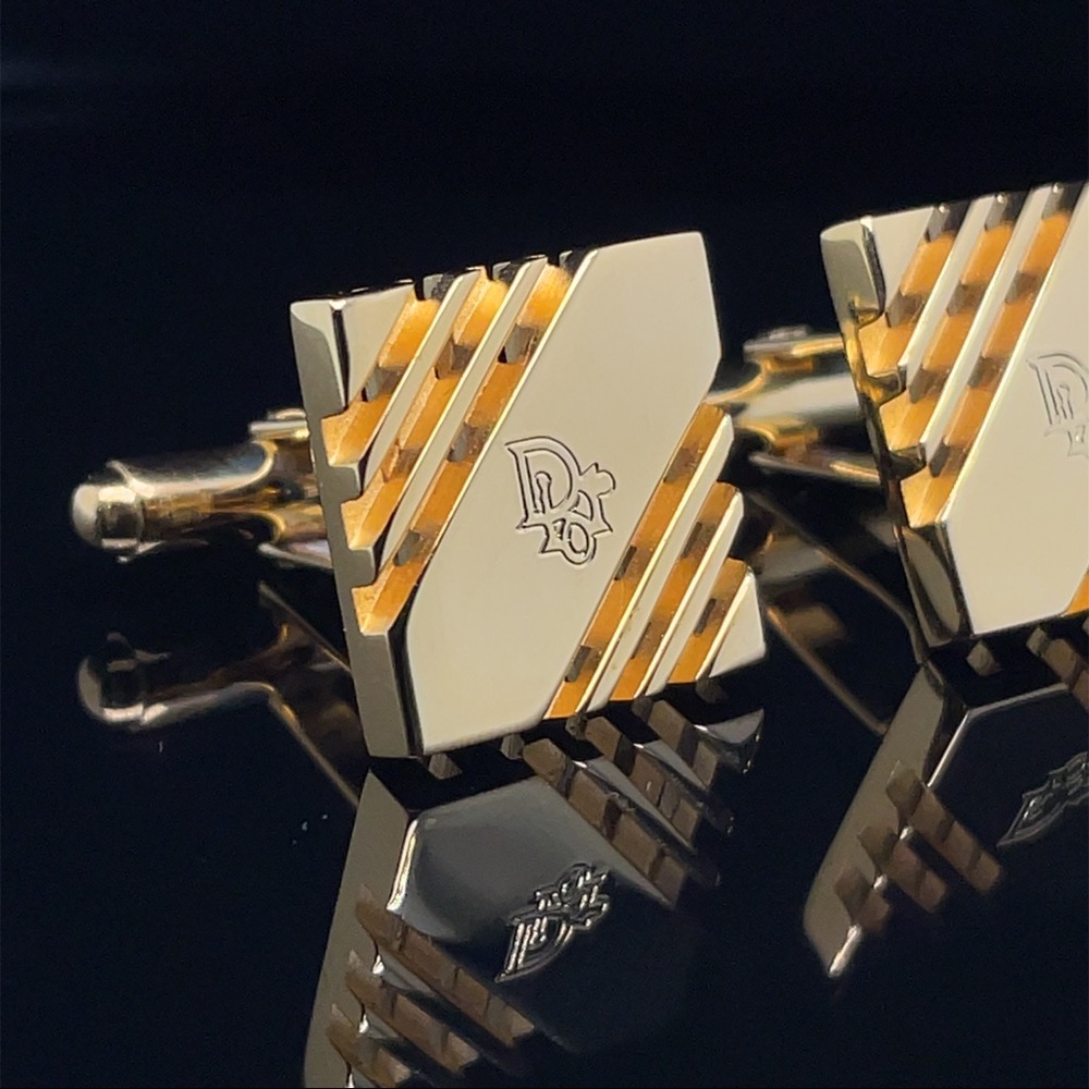 Christian Dior ✨ Vintage Logo Gold Tone Cuff Links